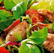 Ensalada de Pollo con Tocino